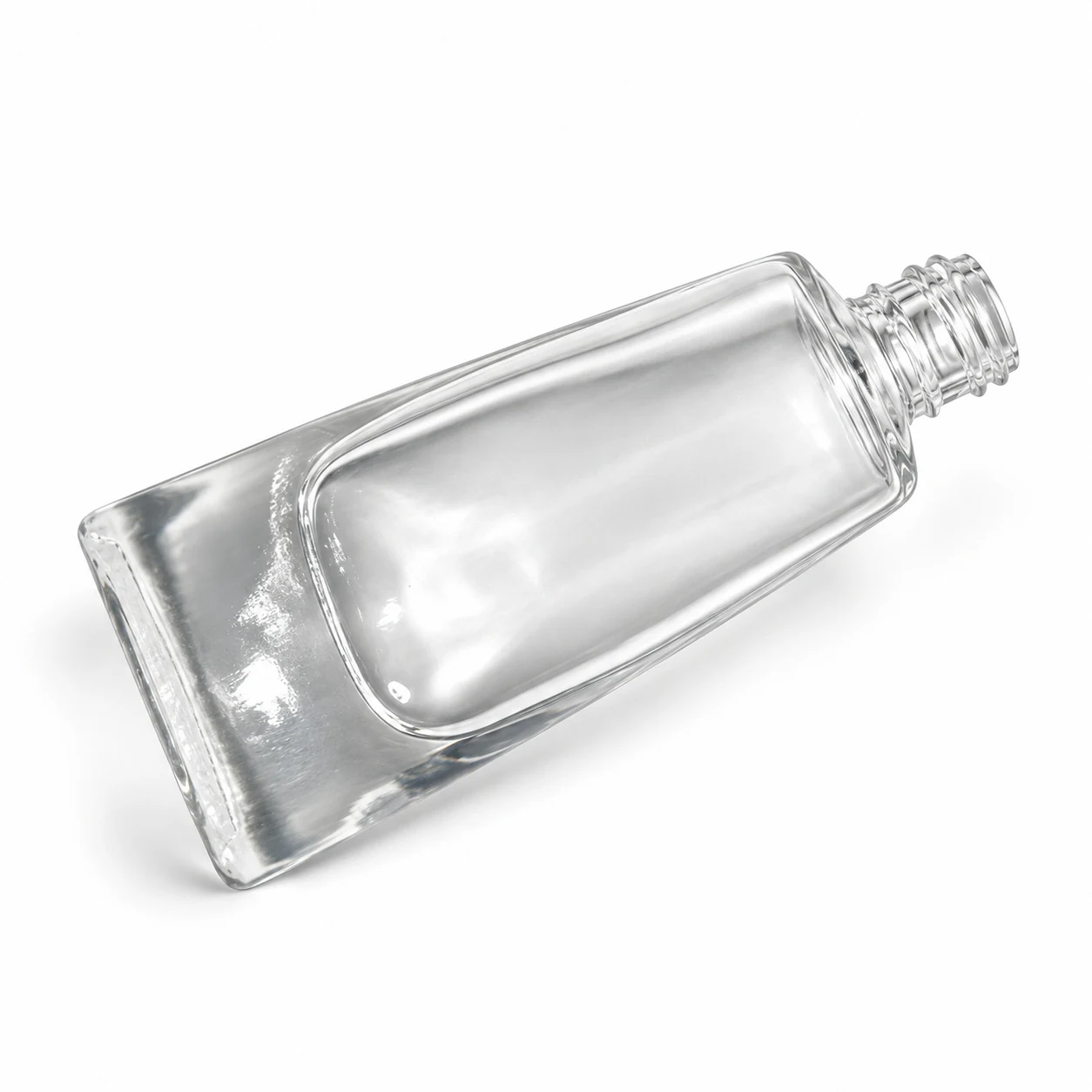 زجاجة عطر صغيرة ممدودة بفوهة لولبية — B316